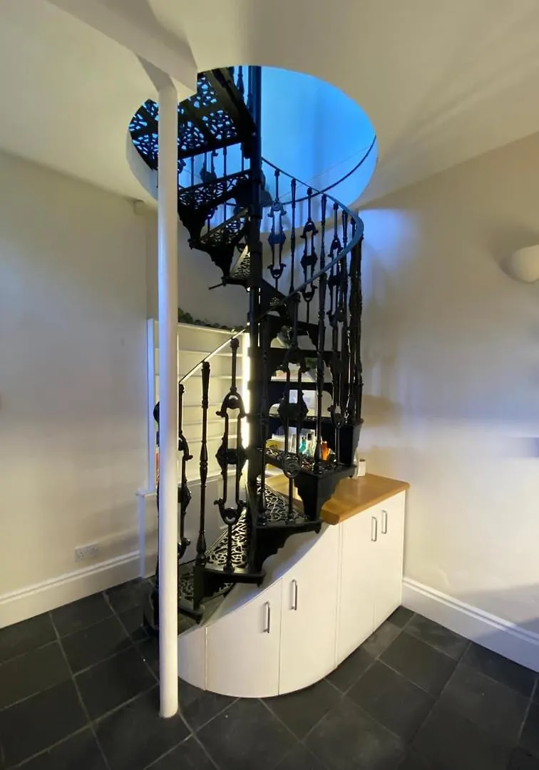 Guestready - Charming Flat In West End Apartment Edinburgh