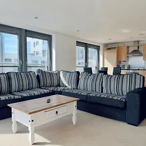 Modern Two Bedroom Appartement