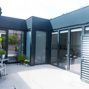 Gillespie House Apartment